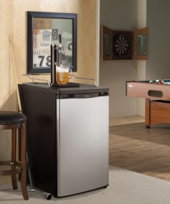 Alternative view of Danby 5.2 cu. ft. Kegerator